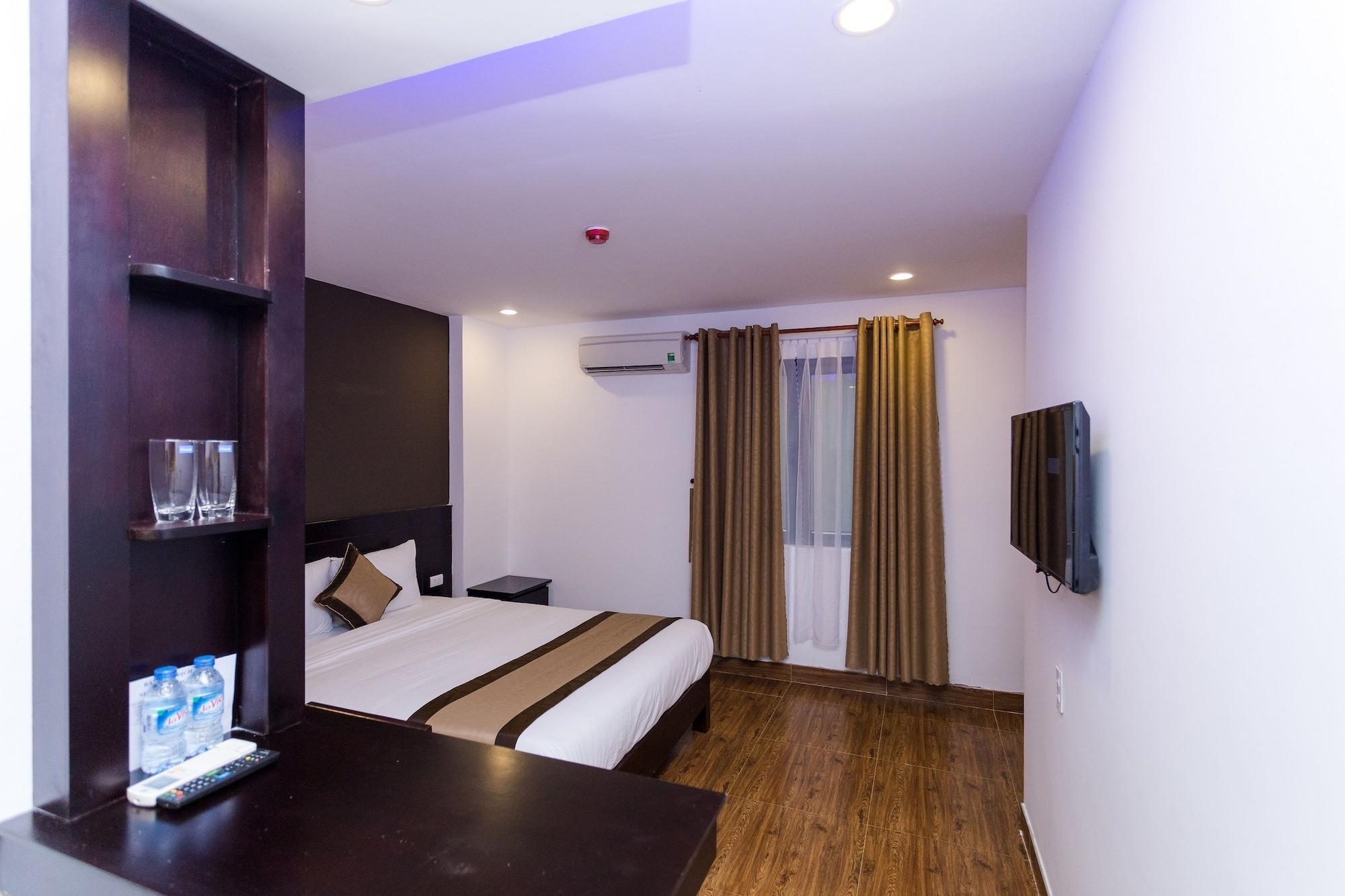 Manchester Hotel Дананг Екстер'єр фото